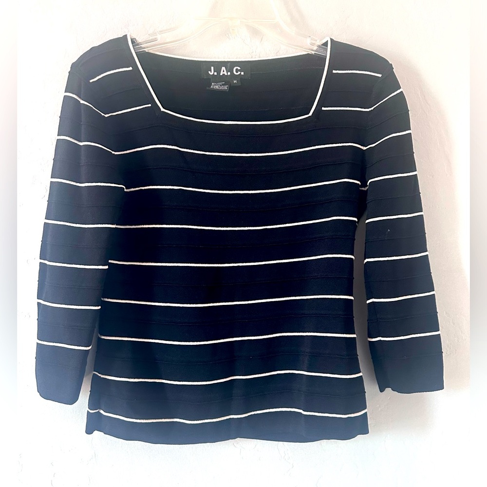 J A C Top Women Size M  Black White Stripe Viscose Knit Stretch Comfort Vintage